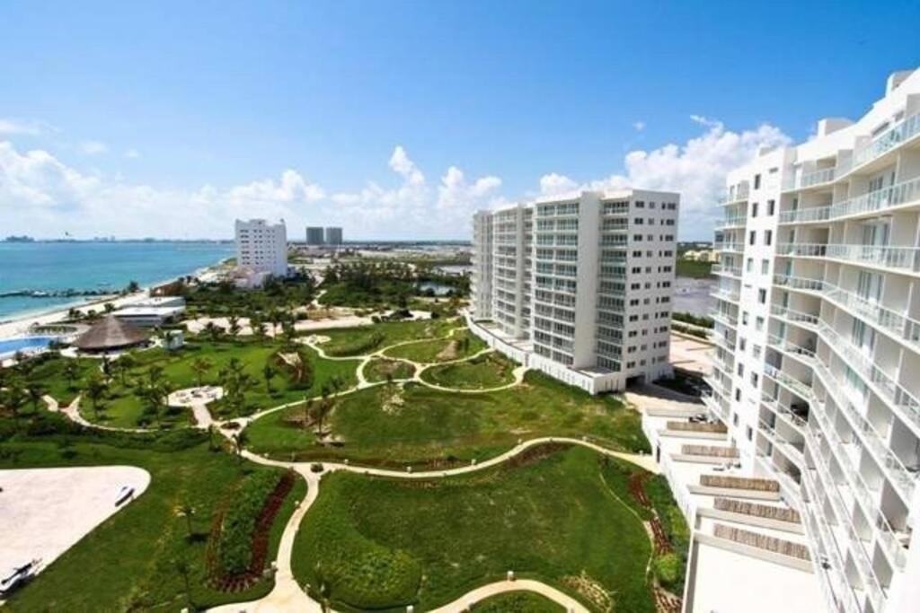 Amara Cancun Beachfront Condo Exterior photo